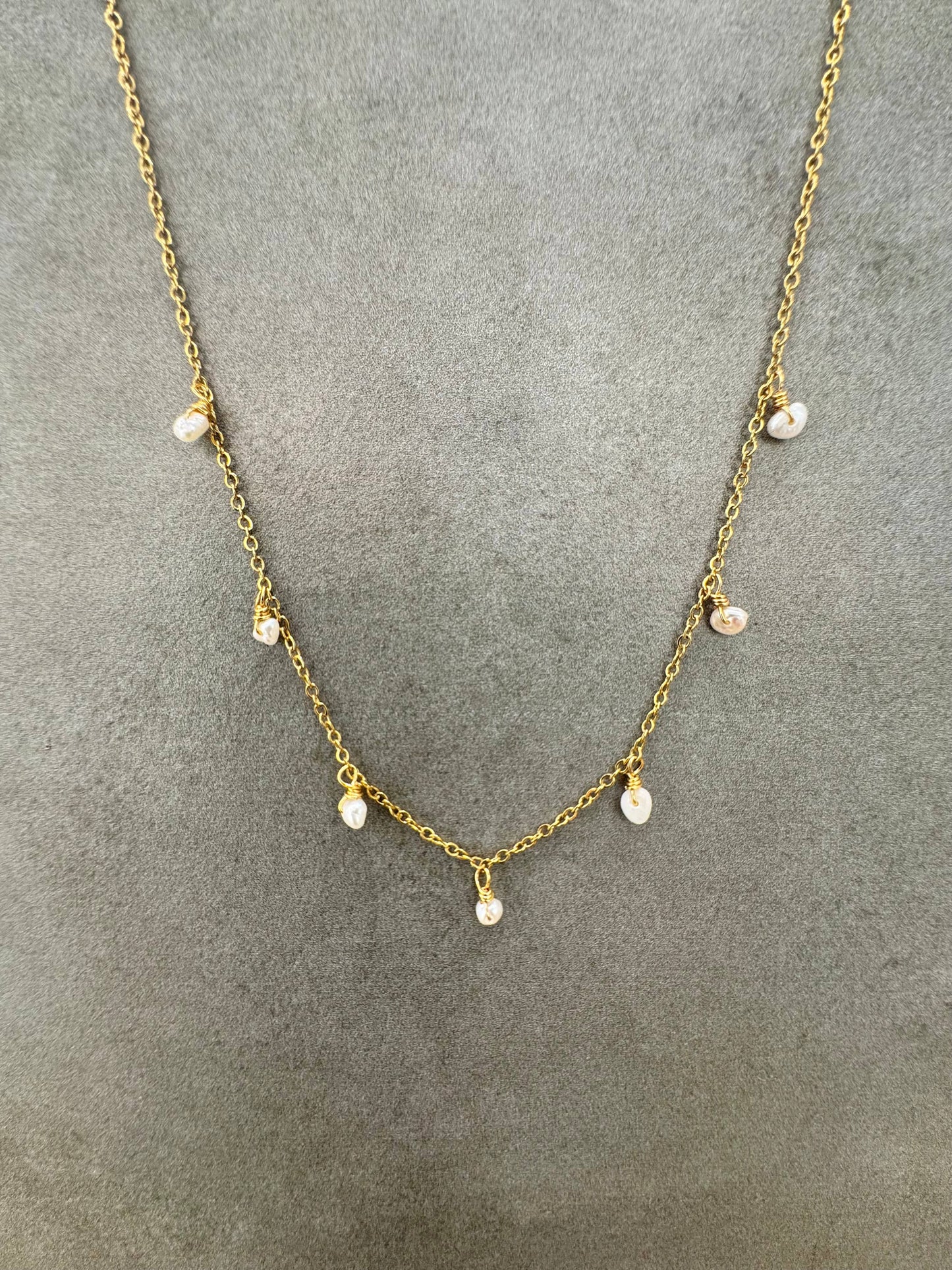 Isla – Boho Pearl Necklace