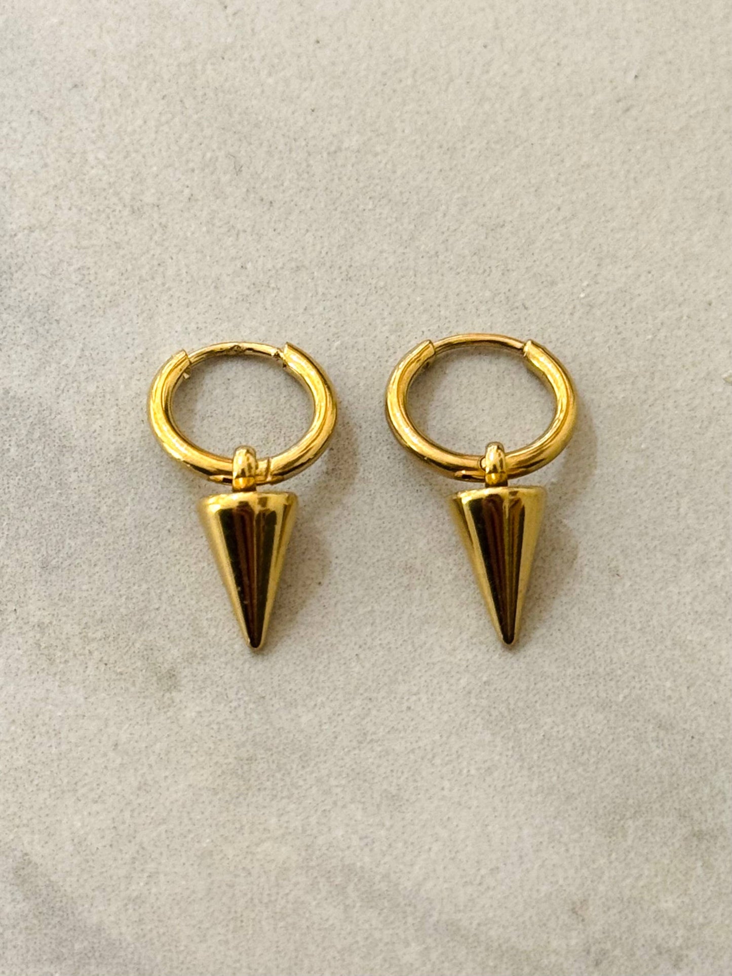 Luna – Spike Glow Hoops